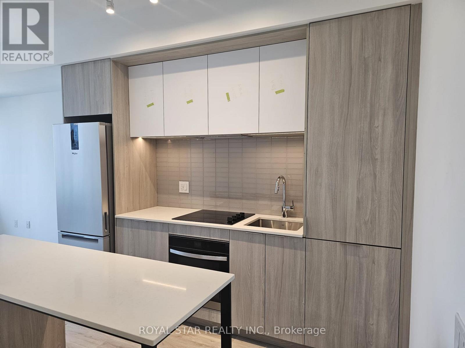 1402 - 395 Square One Drive, Mississauga, Ontario  L6B 0P6 - Photo 22 - W12535144