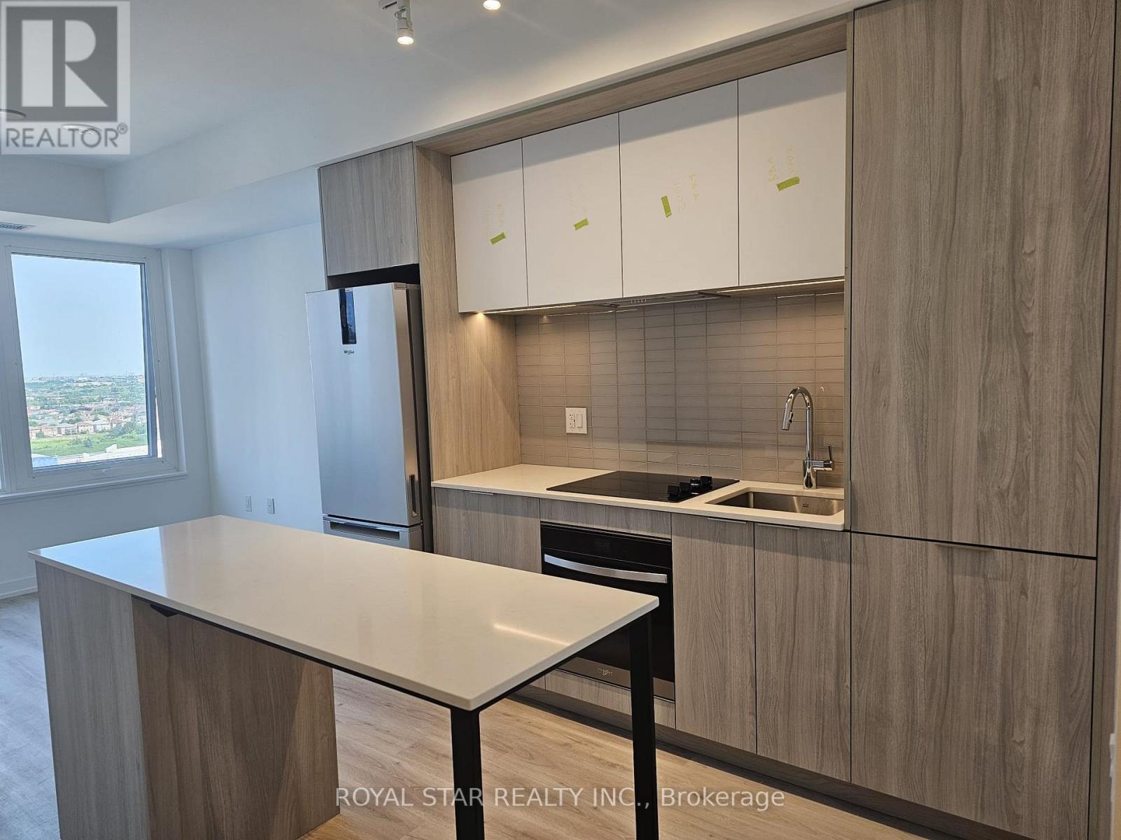 1402 - 395 Square One Drive, Mississauga, Ontario  L6B 0P6 - Photo 21 - W12535144