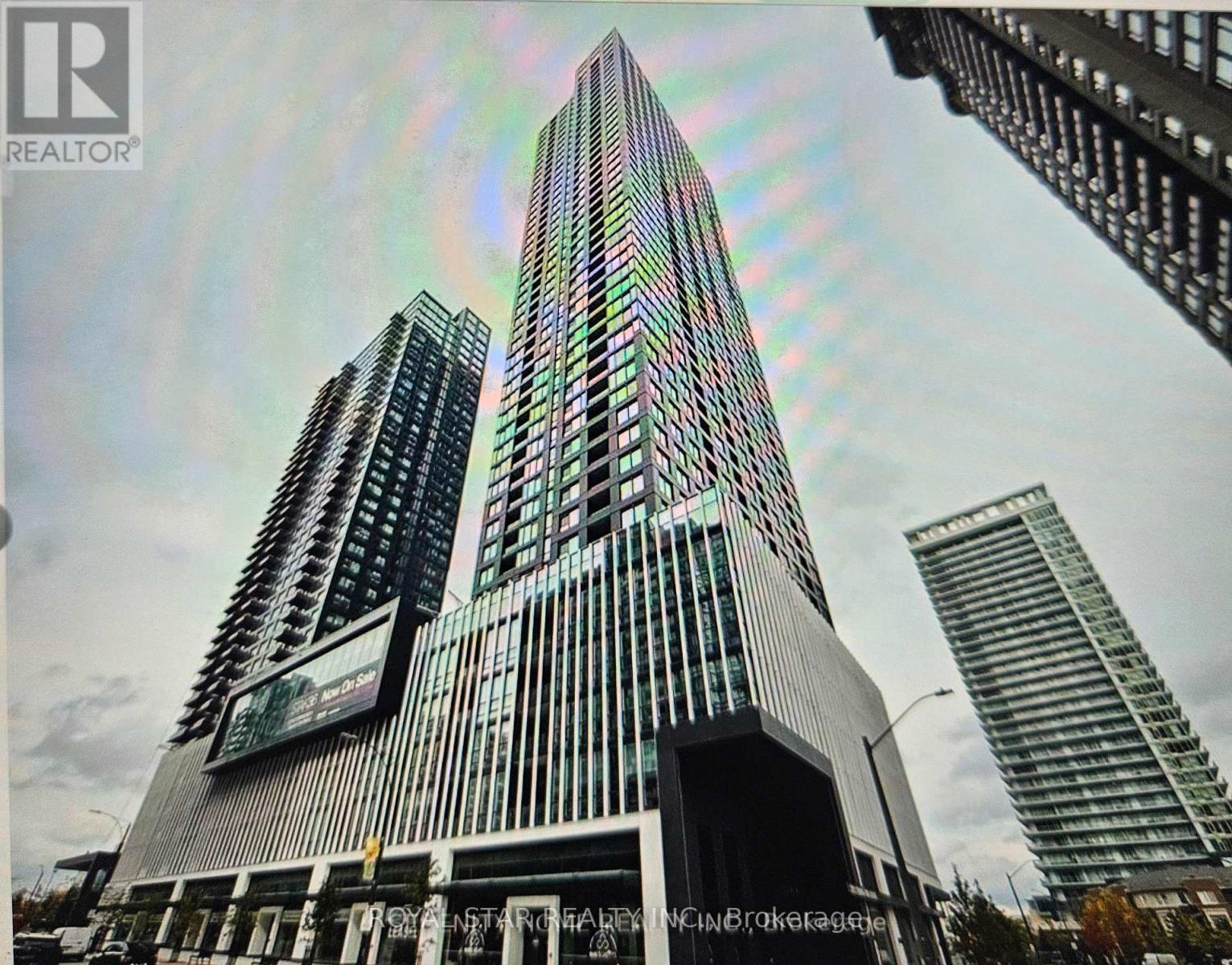 1402 - 395 Square One Drive, Mississauga, Ontario  L6B 0P6 - Photo 2 - W12535144