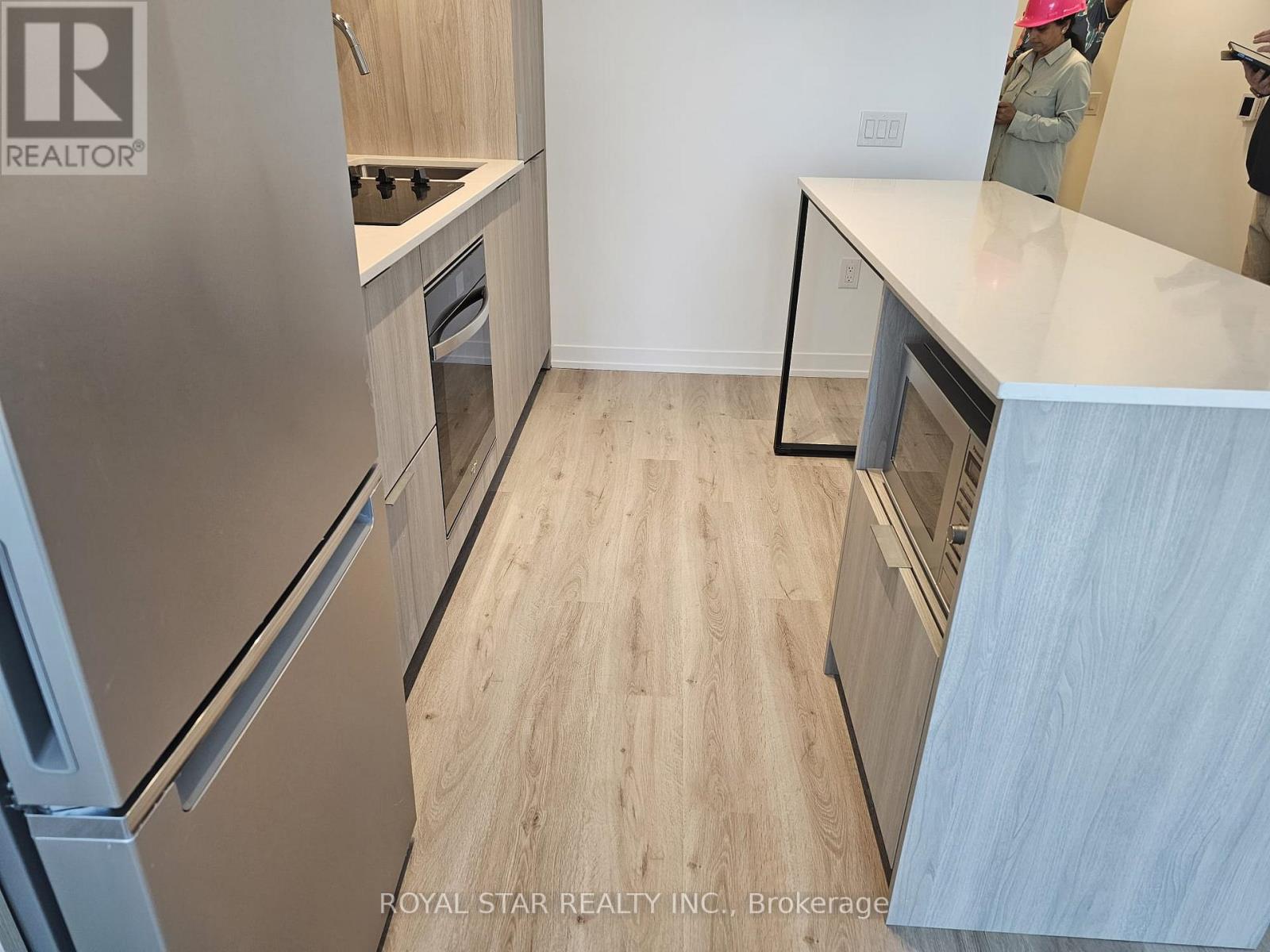 1402 - 395 Square One Drive, Mississauga, Ontario  L6B 0P6 - Photo 23 - W12535144