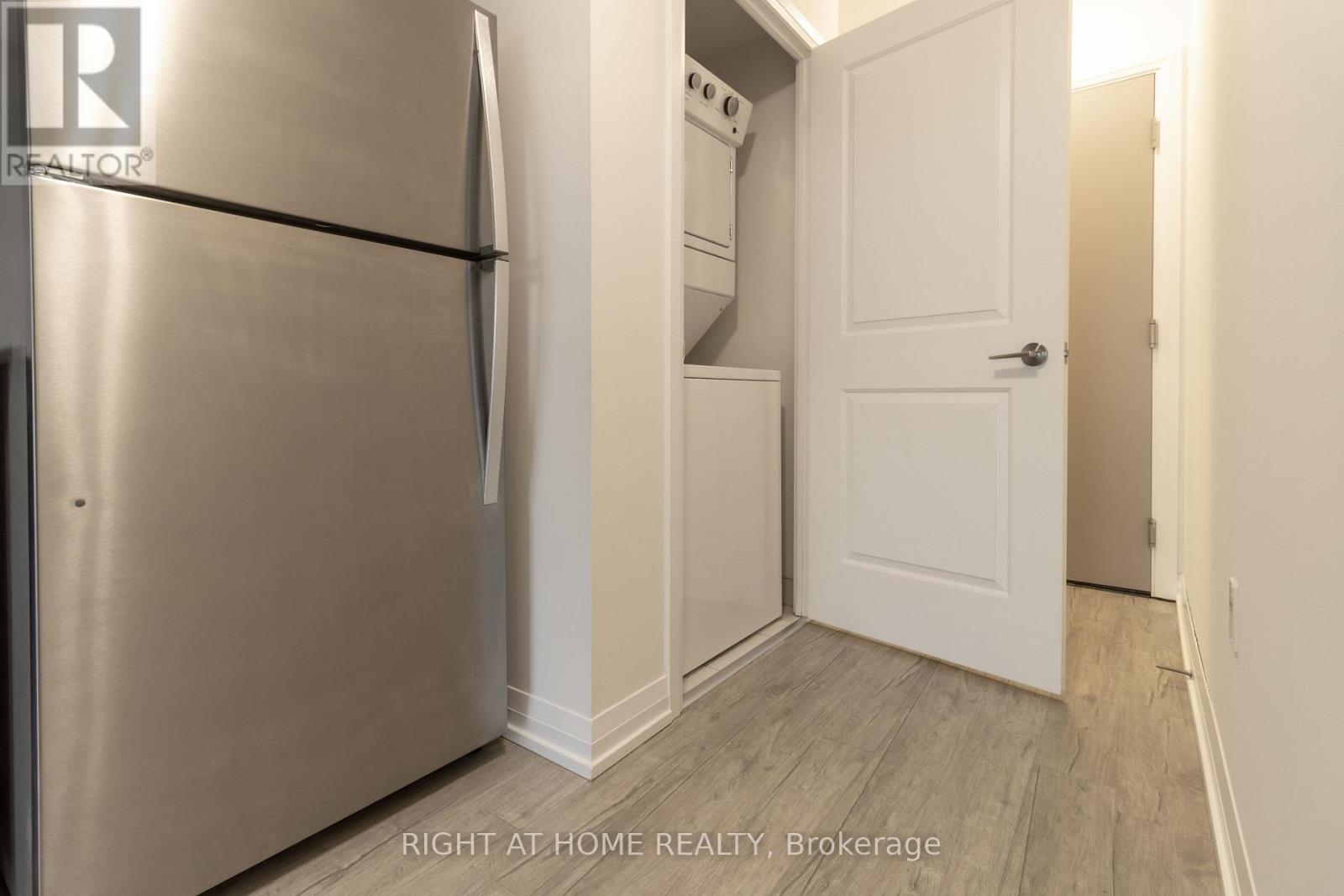 1506 - 55 Smooth Rose Court, Toronto, Ontario  M2J 0G7 - Photo 7 - C12559854