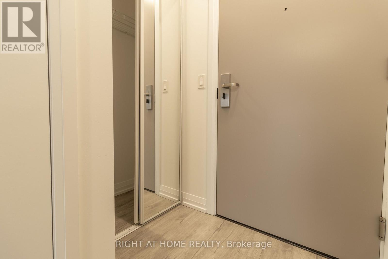 1506 - 55 Smooth Rose Court, Toronto, Ontario  M2J 0G7 - Photo 8 - C12559854