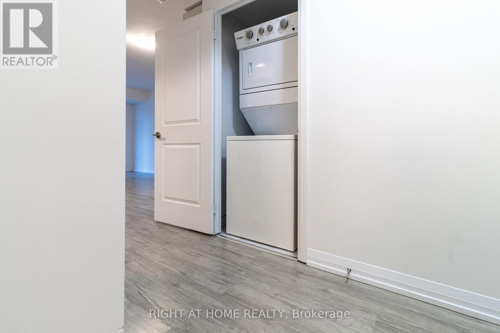 414 - 55 Smooth Rose Court, Toronto, Ontario  M2J 0G7 - Photo 8 - C12559856