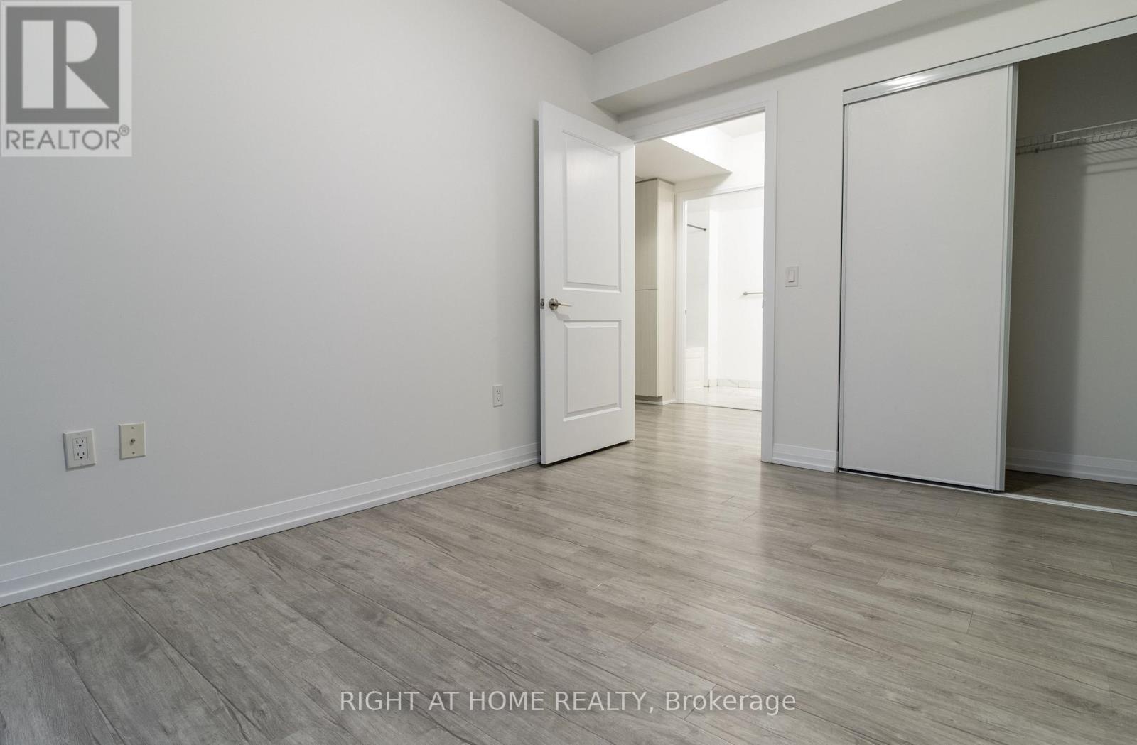 1409 - 55 Smooth Rose Court, Toronto, Ontario M2J 0G7 - Photo 6 - C12559860