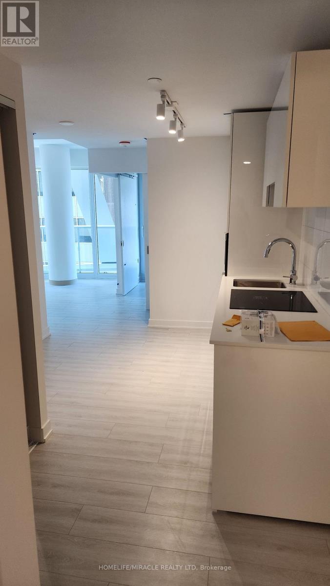 724 - 230 Simcoe Street, Toronto, Ontario  M5T 0G7 - Photo 5 - C12559910