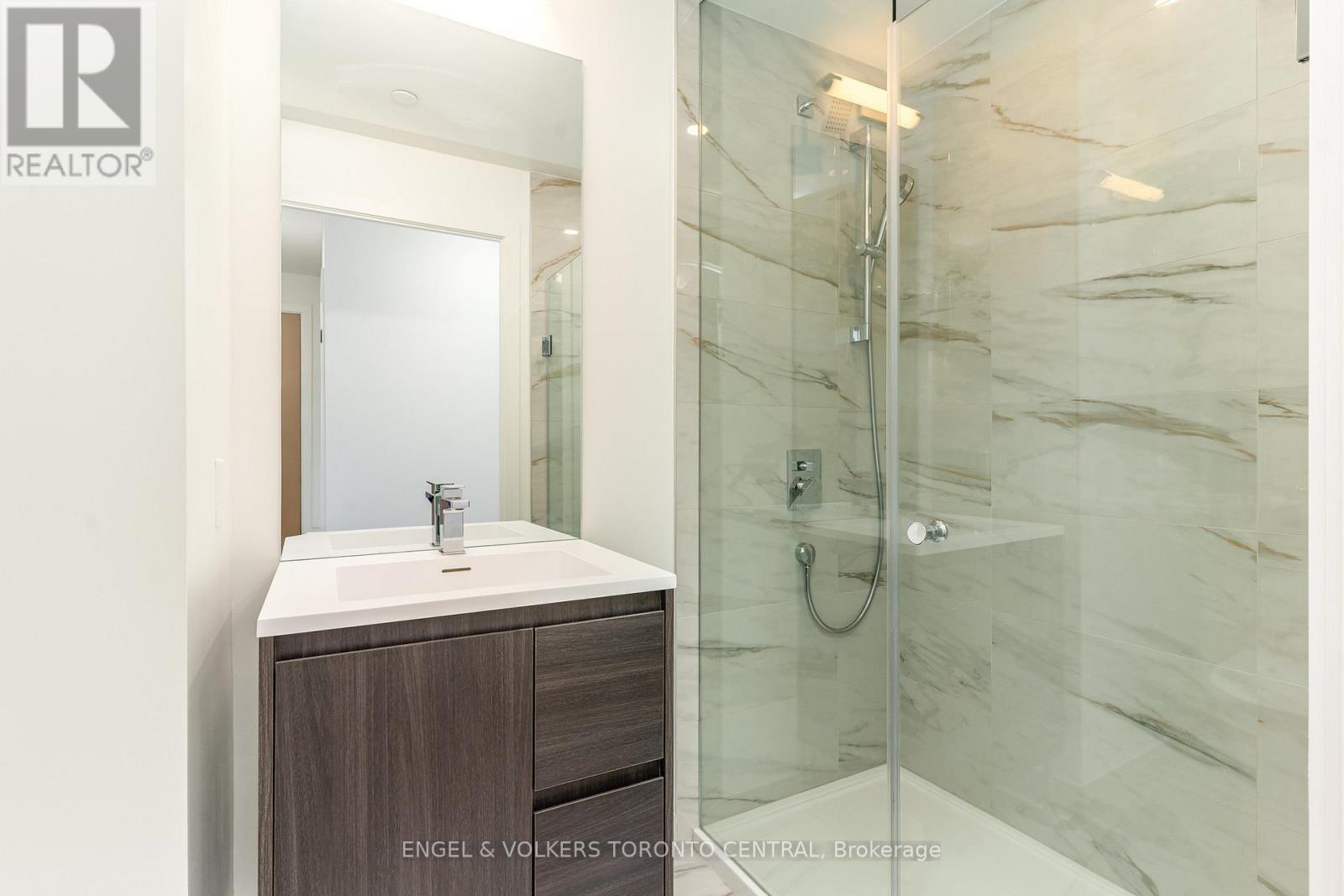 613 - 1 Quarrington Lane, Toronto, Ontario  M3C 0S4 - Photo 9 - C12559922