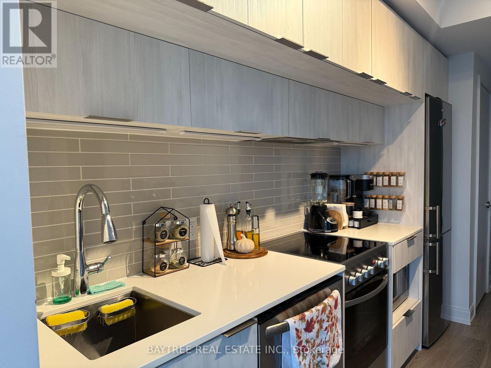 2708 - 181 Dundas Street E, Toronto, Ontario  M5A 0N5 - Photo 4 - C12559940