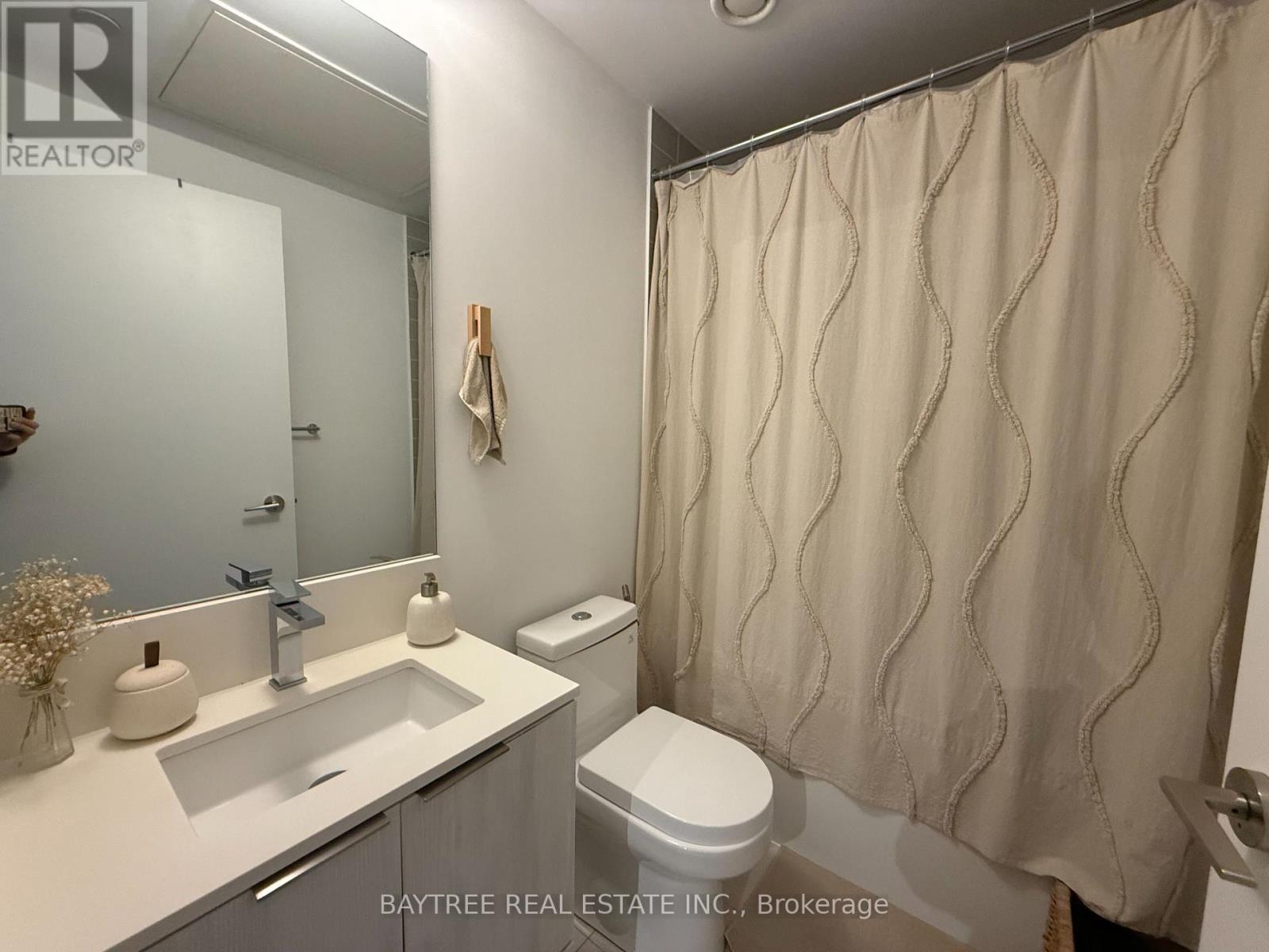 2708 - 181 Dundas Street E, Toronto, Ontario  M5A 0N5 - Photo 9 - C12559940