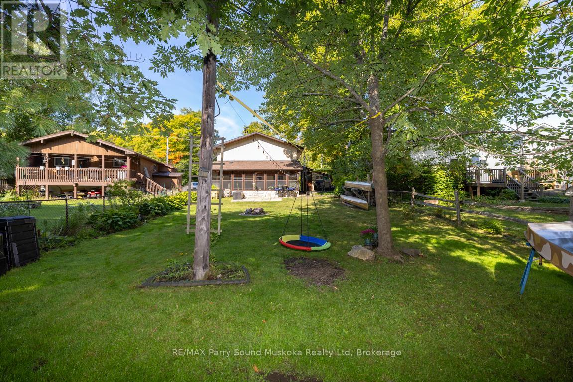 28 Forest Street, Parry Sound, Ontario  P2A 2P9 - Photo 42 - X12400555