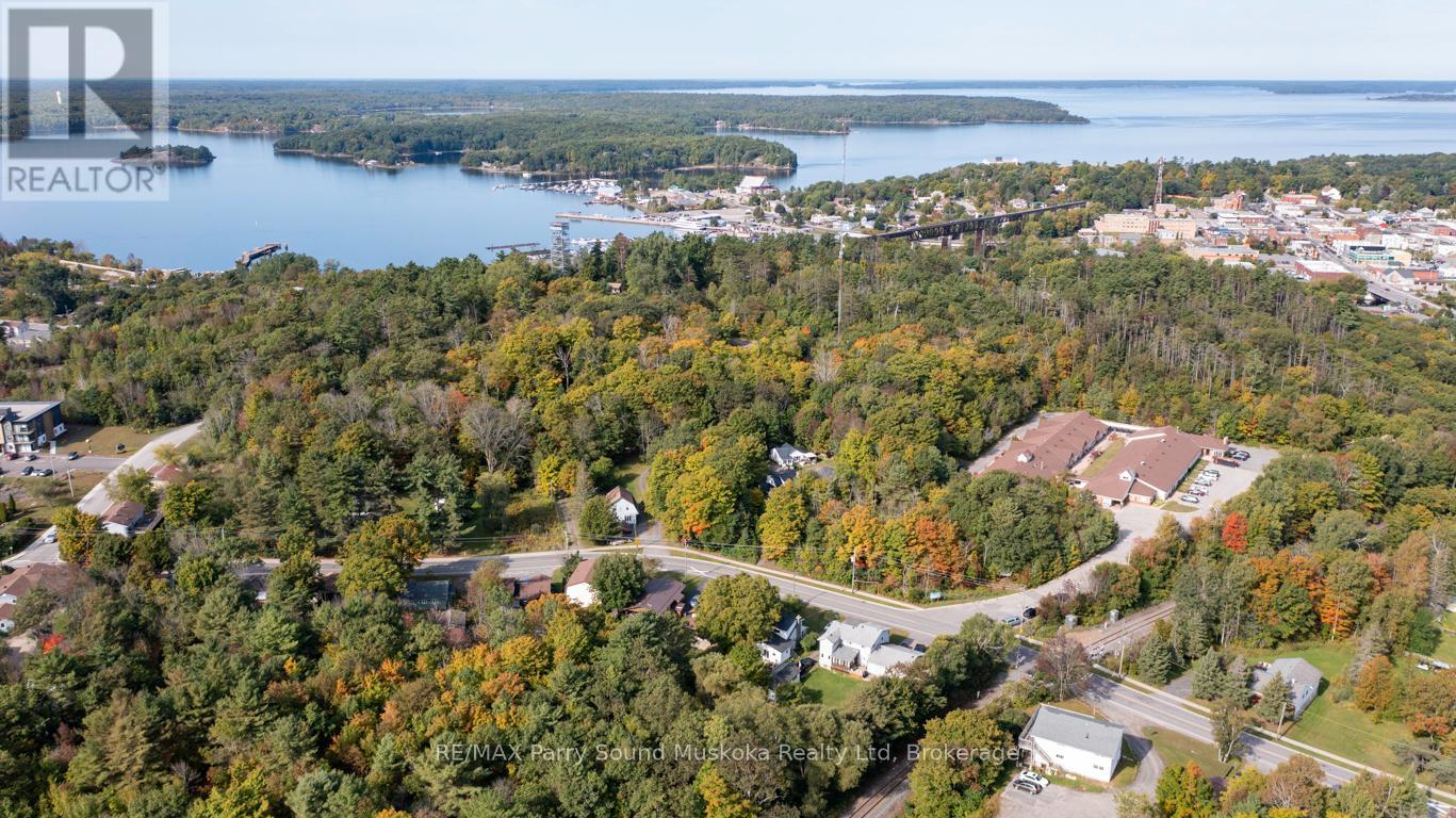 28 Forest Street, Parry Sound, Ontario  P2A 2P9 - Photo 45 - X12400555