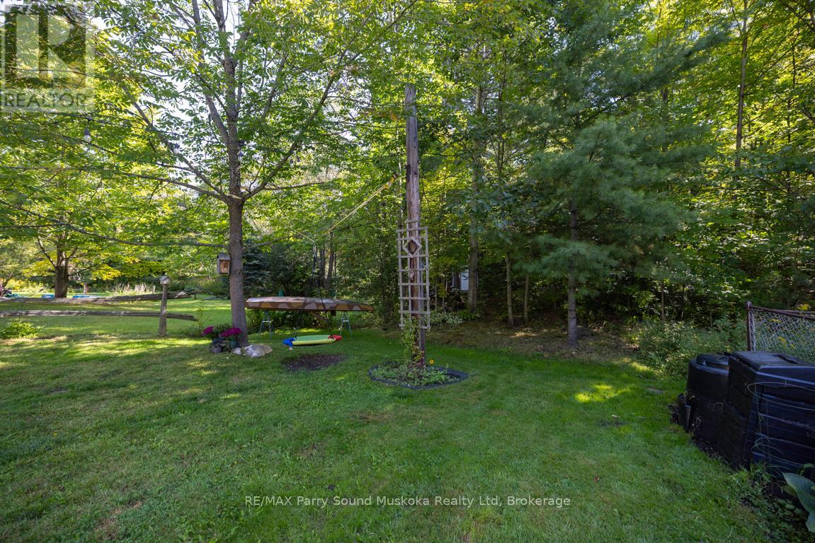 28 Forest Street, Parry Sound, Ontario  P2A 2P9 - Photo 44 - X12400555