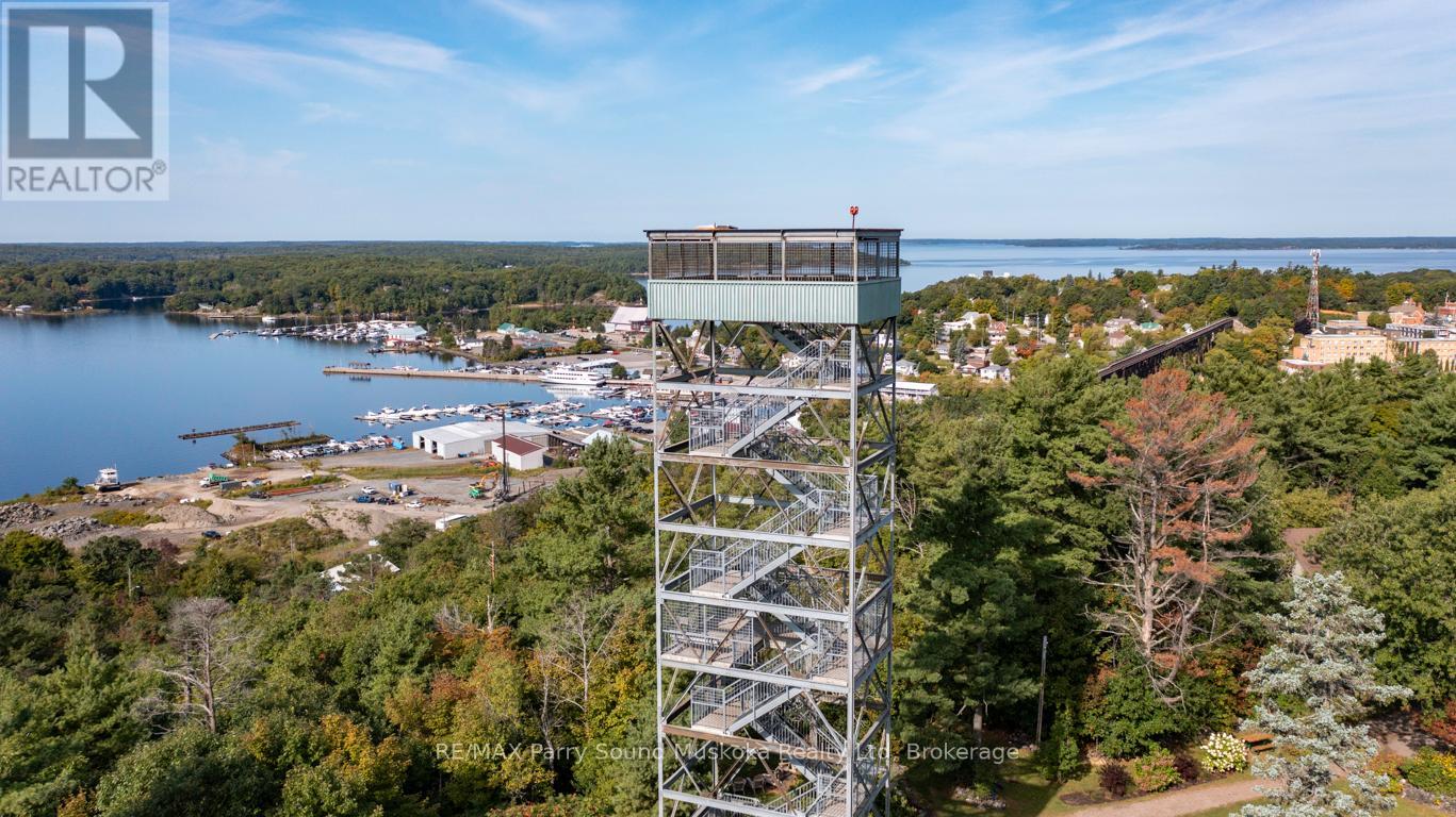 28 Forest Street, Parry Sound, Ontario  P2A 2P9 - Photo 47 - X12400555