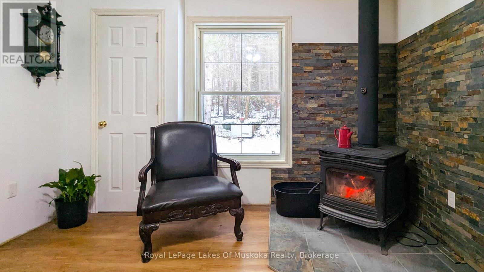 2551 Yearley Road, Huntsville, Ontario  P0B 1M0 - Photo 11 - X12546718