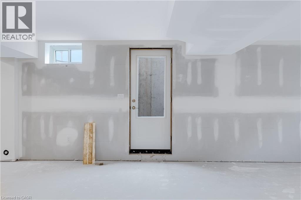 778 Bradford Avenue, Fort Erie, Ontario  L2A 0H3 - Photo 30 - 40789428