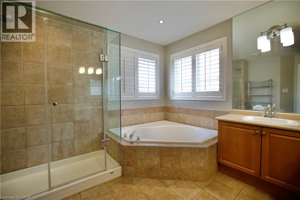 711 Cedar Bend Drive, Waterloo, Ontario  N2V 2R2 - Photo 29 - 40789360