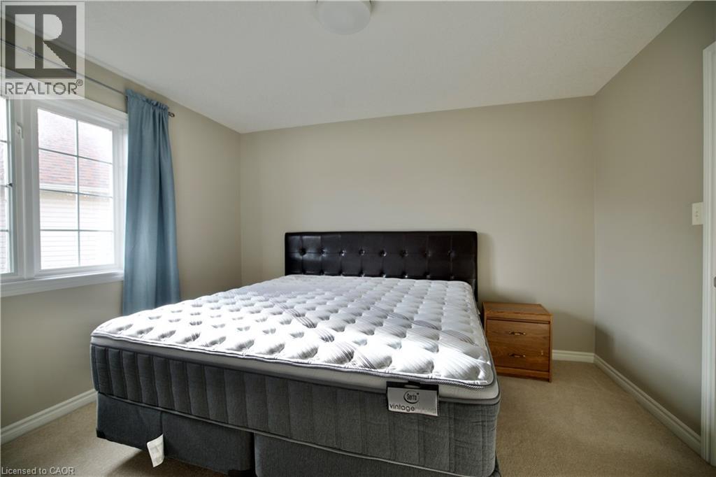 711 Cedar Bend Drive, Waterloo, Ontario  N2V 2R2 - Photo 33 - 40789360