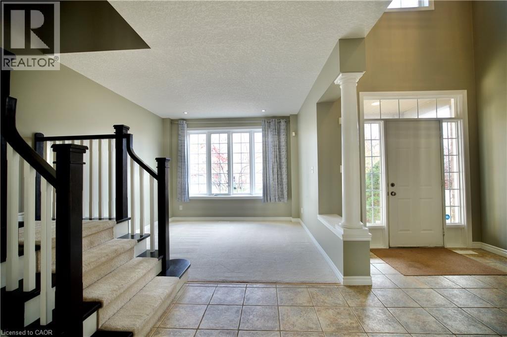 711 Cedar Bend Drive, Waterloo, Ontario  N2V 2R2 - Photo 6 - 40789360