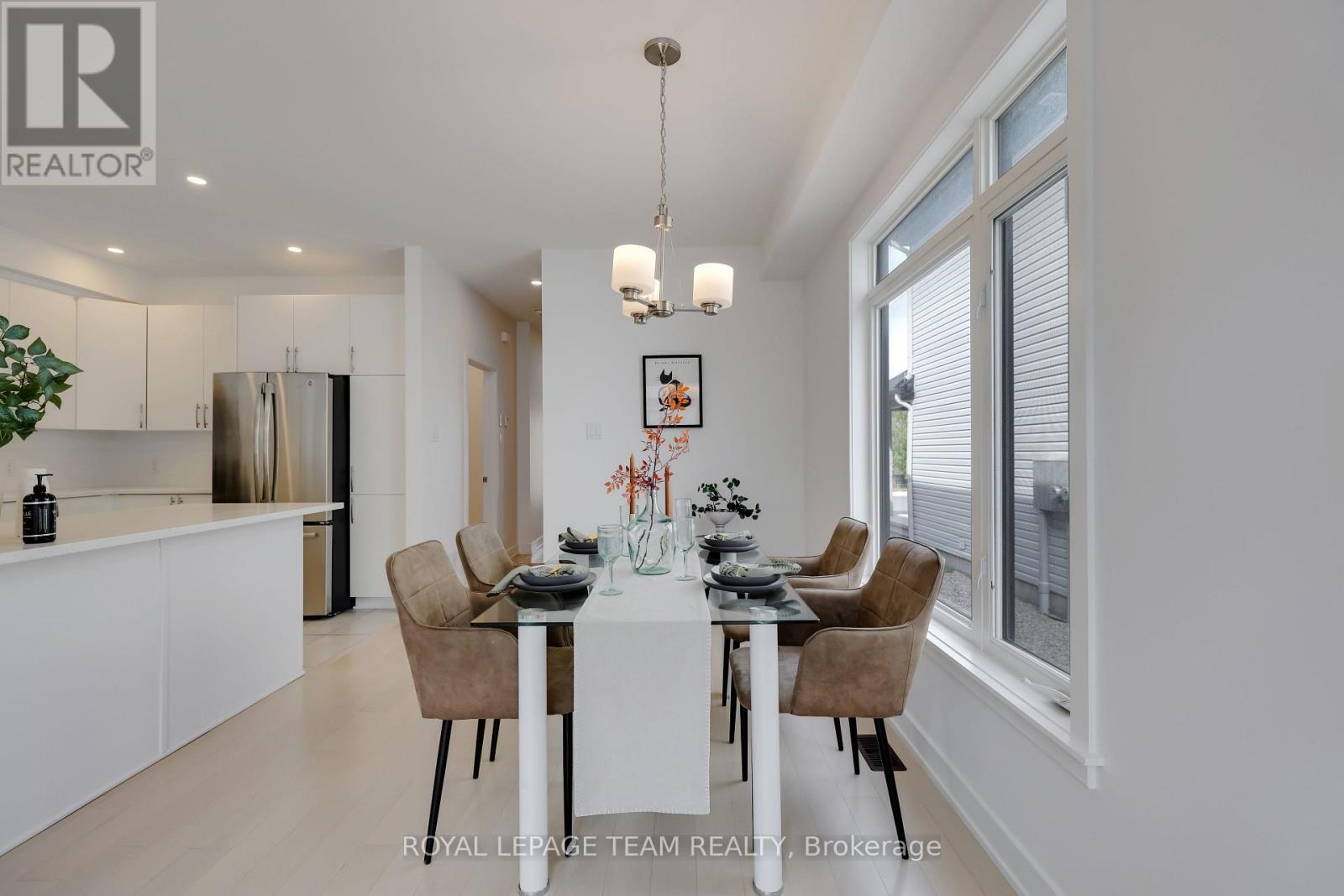 856 Clapham Terrace, Ottawa, Ontario  K2S 2P1 - Photo 13 - X12416333