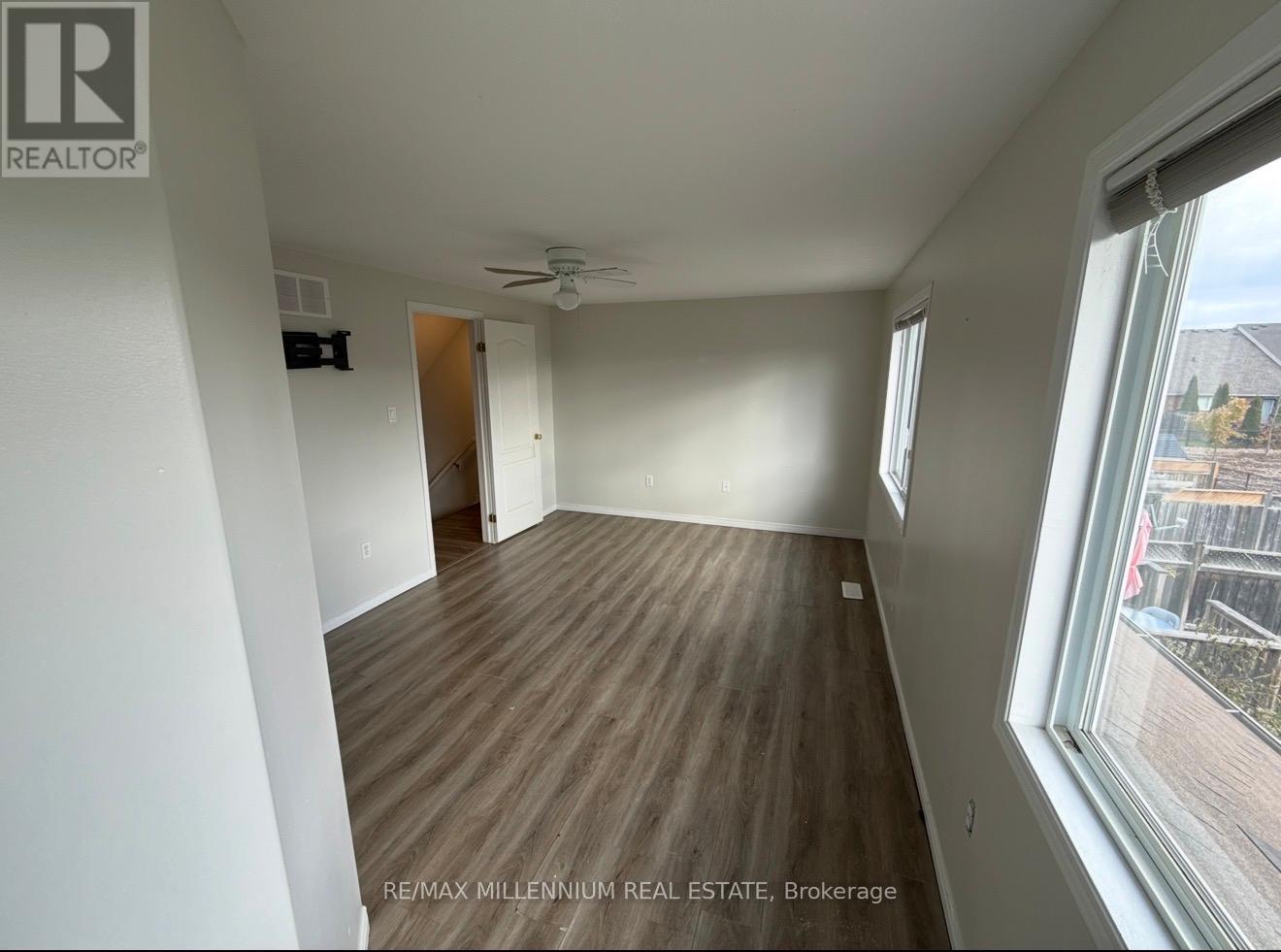 27 Shephard Avenue, New Tecumseth, Ontario  L9R 2E8 - Photo 15 - N12559878