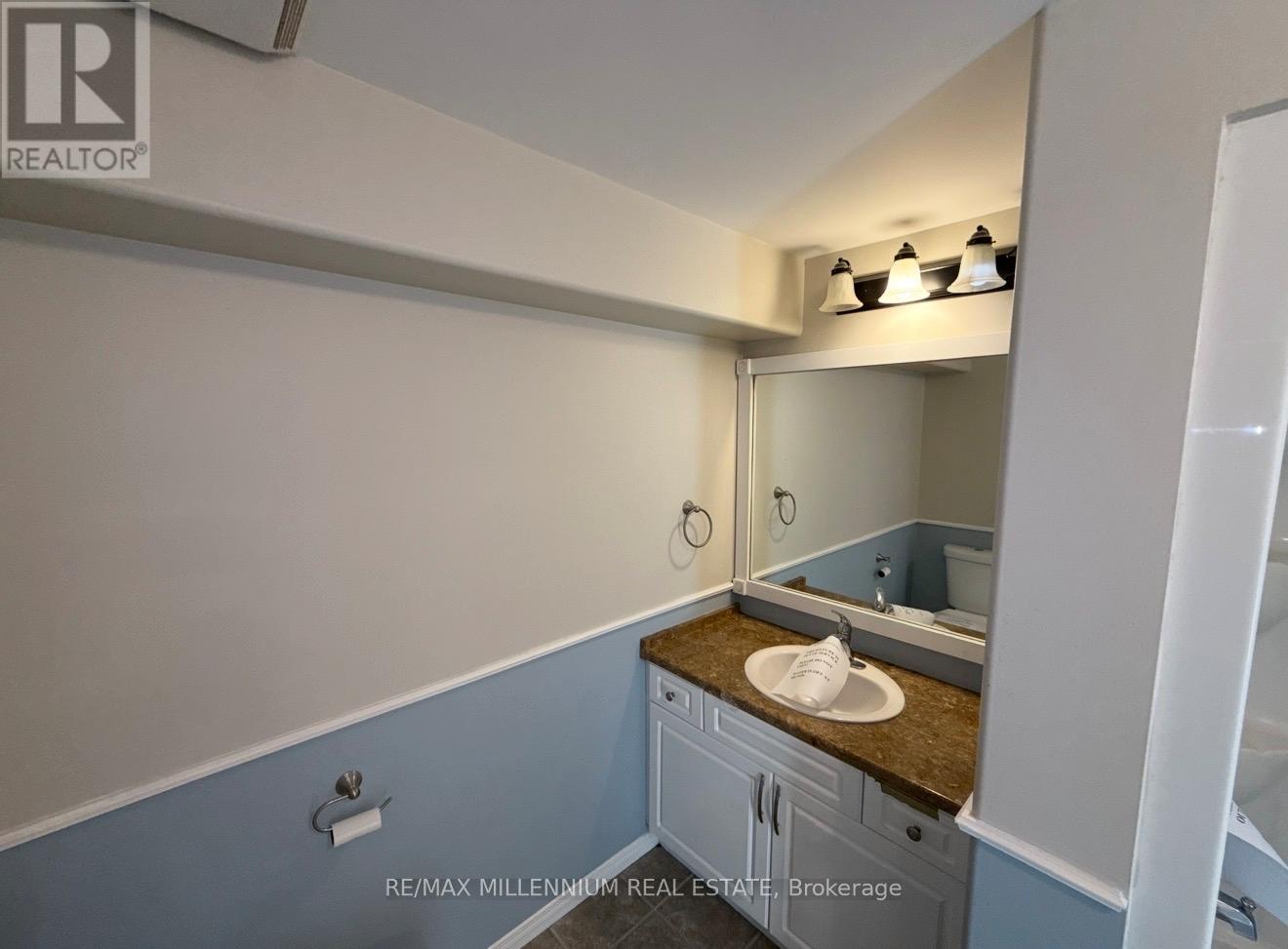 27 Shephard Avenue, New Tecumseth, Ontario  L9R 2E8 - Photo 17 - N12559878