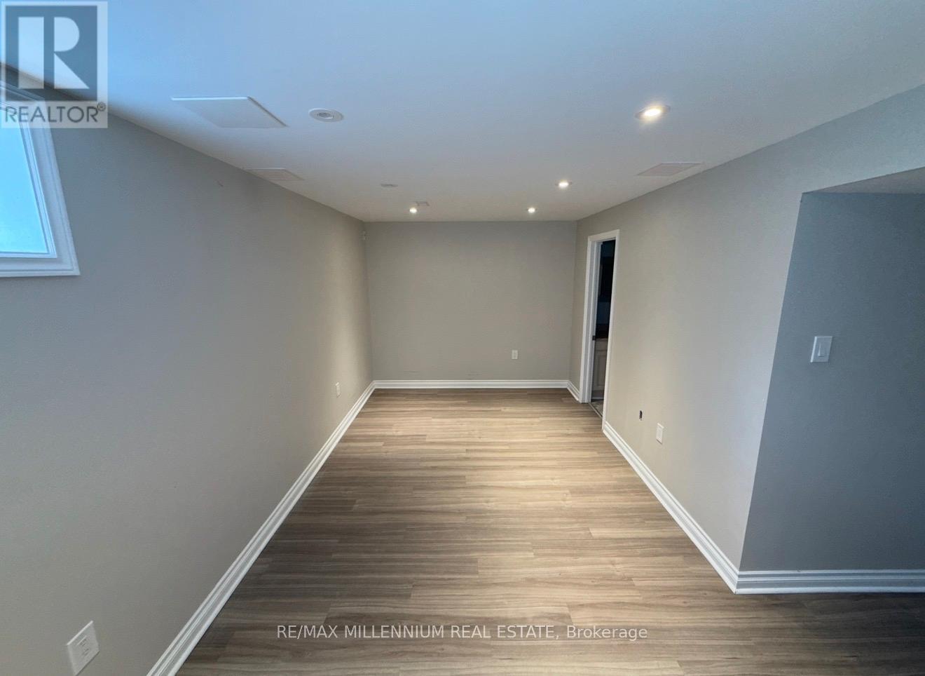 27 Shephard Avenue, New Tecumseth, Ontario  L9R 2E8 - Photo 26 - N12559878