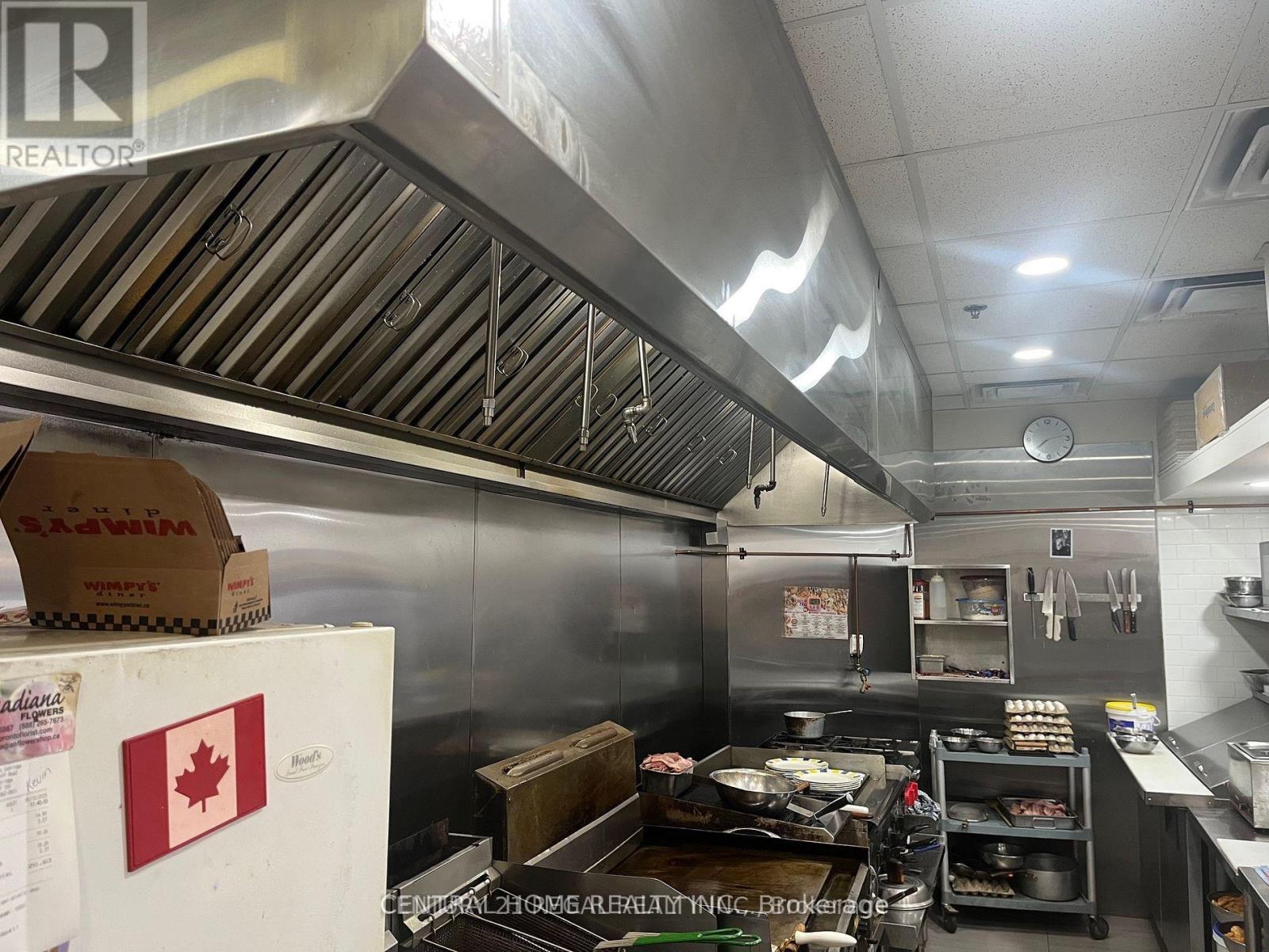 4 Banff Road, Uxbridge, Ontario  L9P 1S9 - Photo 4 - N12559916