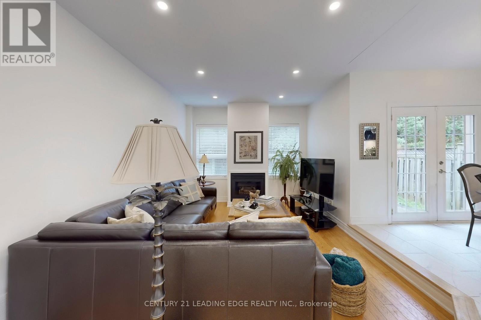 851 Hilton Boulevard, Newmarket, Ontario  L3X 2H7 - Photo 13 - N12559926