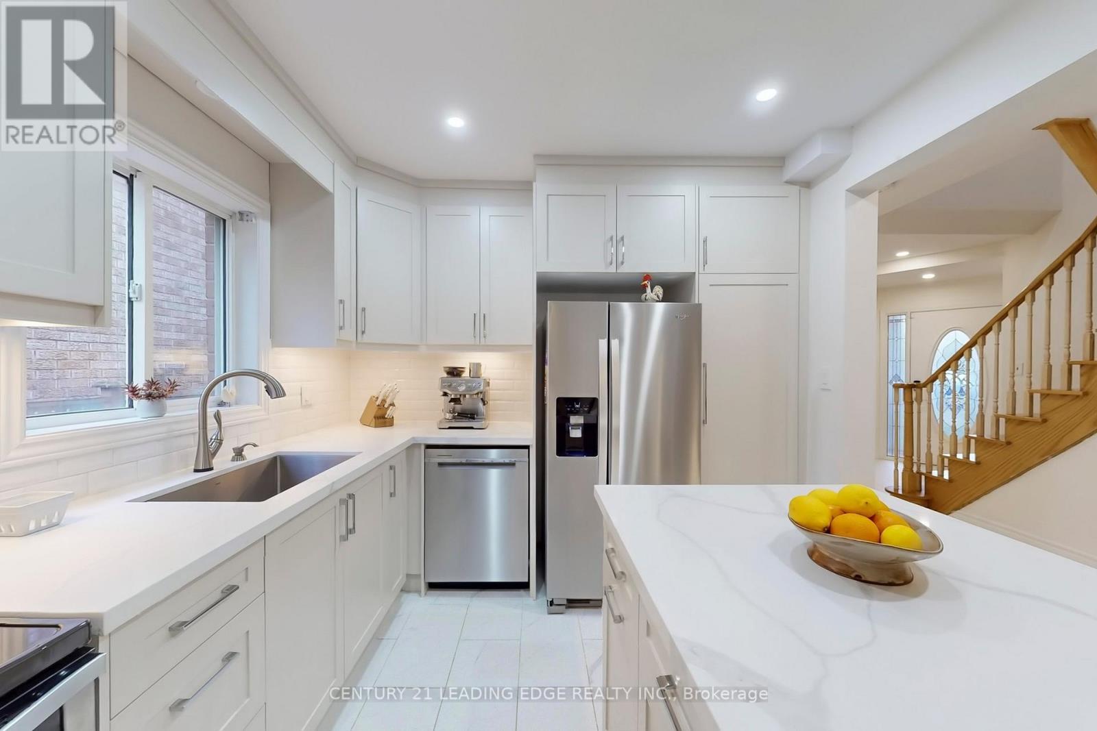 851 Hilton Boulevard, Newmarket, Ontario  L3X 2H7 - Photo 18 - N12559926