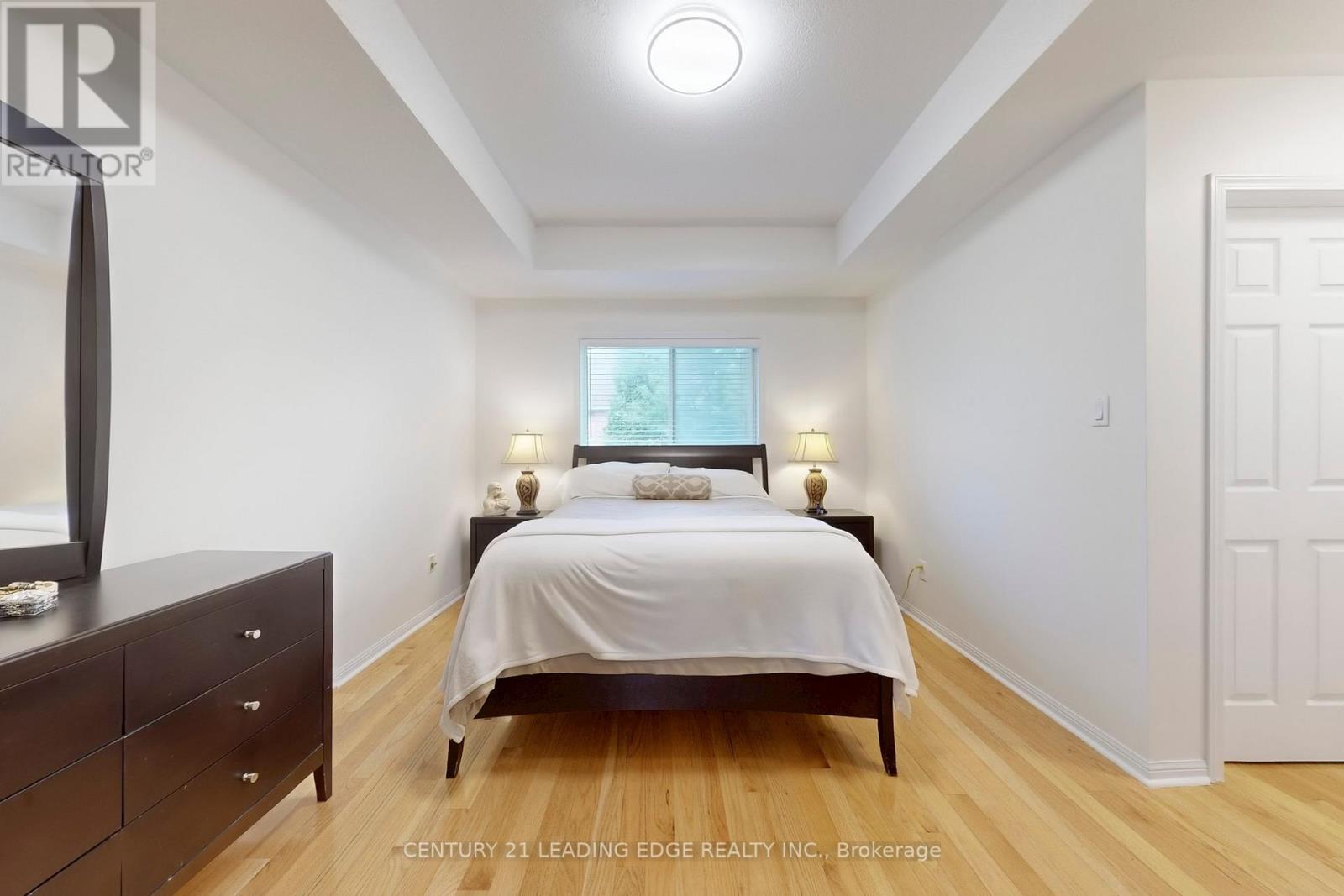 851 Hilton Boulevard, Newmarket, Ontario  L3X 2H7 - Photo 28 - N12559926