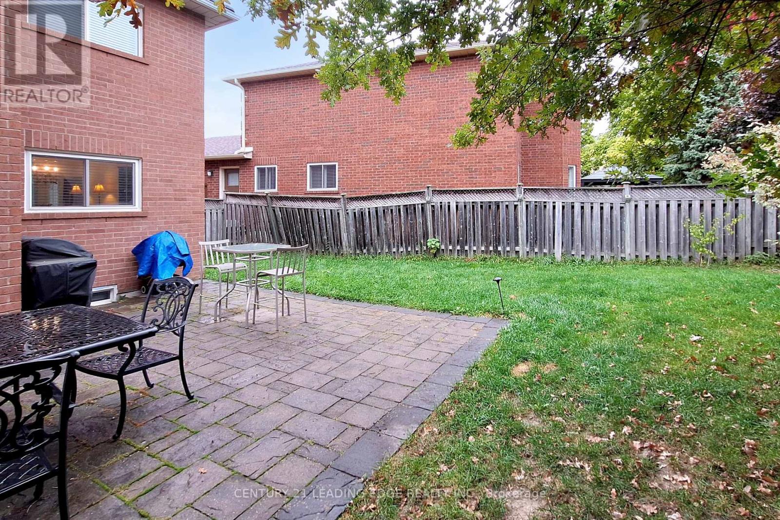 851 Hilton Boulevard, Newmarket, Ontario  L3X 2H7 - Photo 48 - N12559926