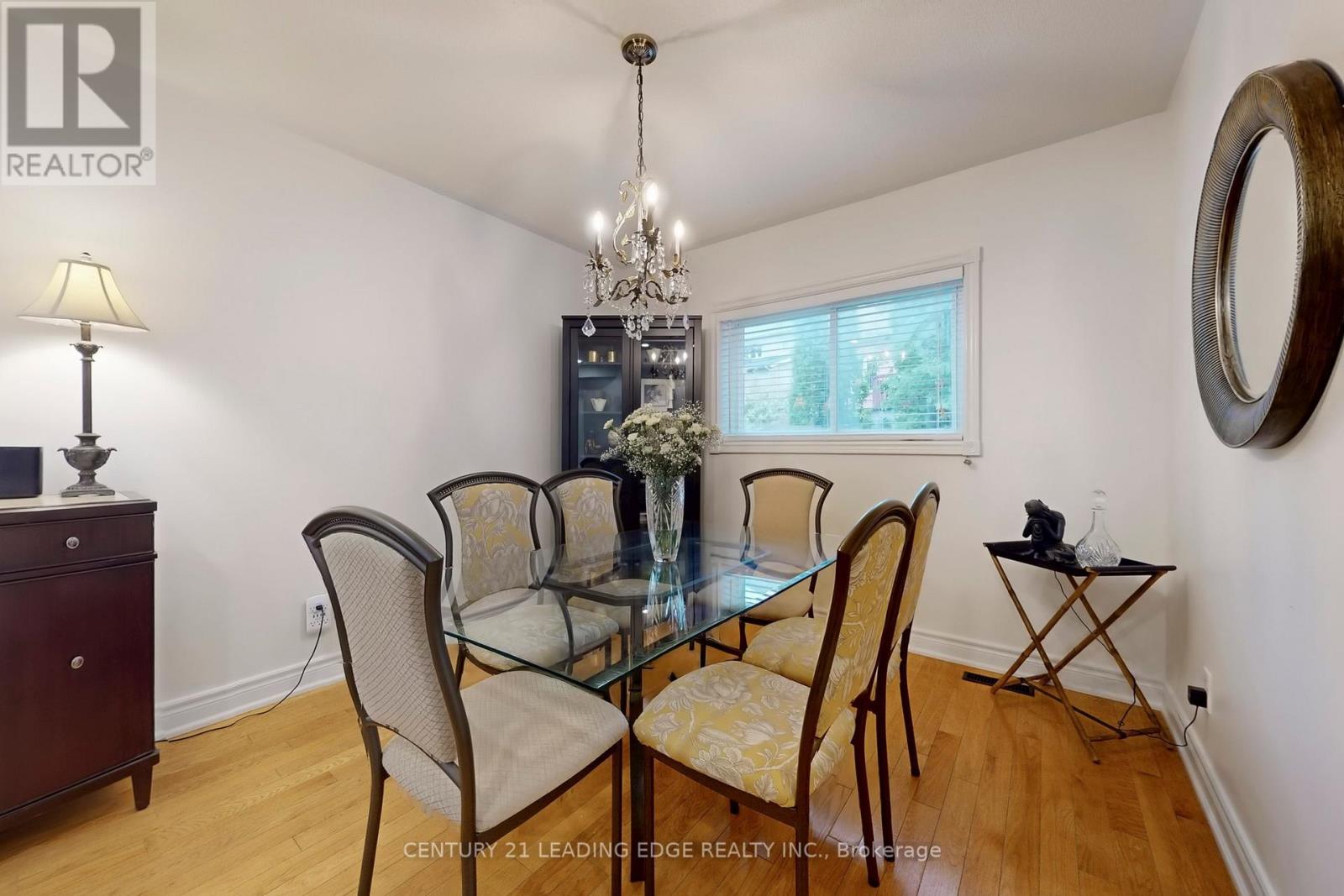 851 Hilton Boulevard, Newmarket, Ontario  L3X 2H7 - Photo 9 - N12559926