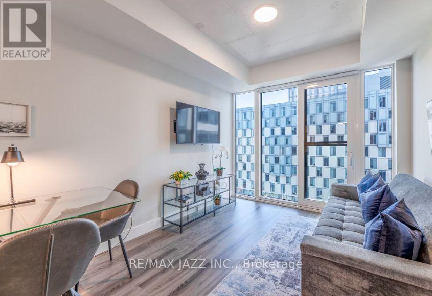 323 - 80 Bond Street E, Oshawa, Ontario  L1G 0E6 - Photo 3 - E12560130