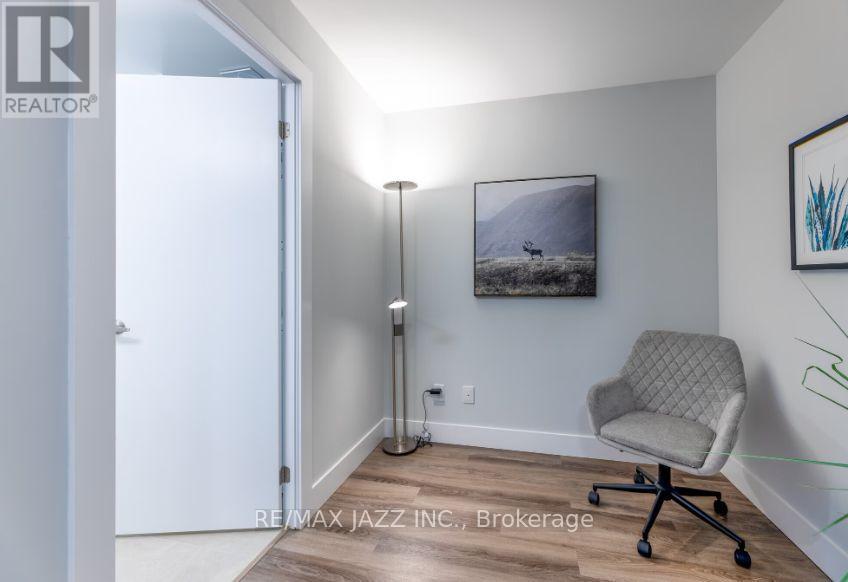 323 - 80 Bond Street E, Oshawa, Ontario  L1G 0E6 - Photo 4 - E12560130