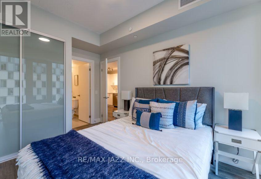 323 - 80 Bond Street E, Oshawa, Ontario  L1G 0E6 - Photo 5 - E12560130