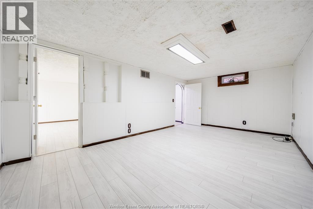 9223 Esplanade Drive, Windsor, Ontario  N8R 1J2 - Photo 31 - 25028858