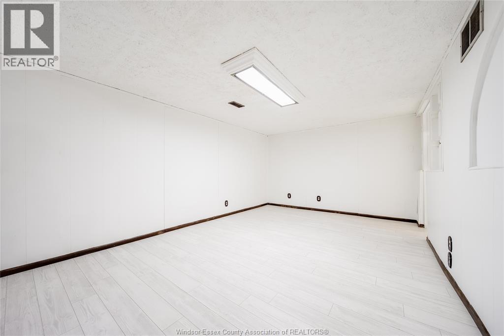 9223 Esplanade Drive, Windsor, Ontario  N8R 1J2 - Photo 30 - 25028858