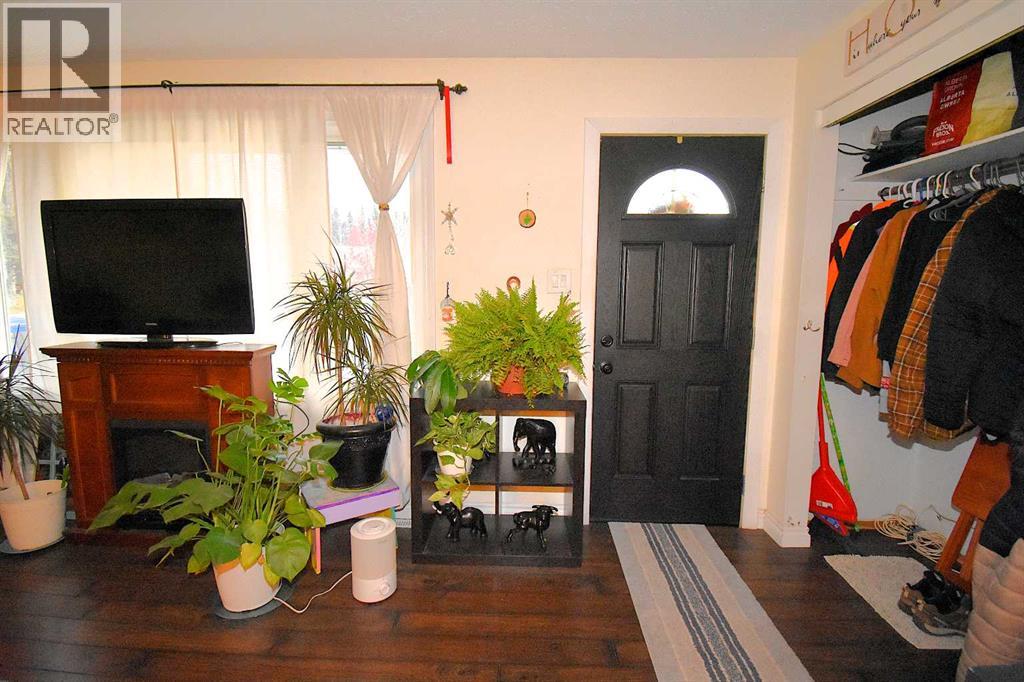 Property at 121 Chetamon Drive image 4