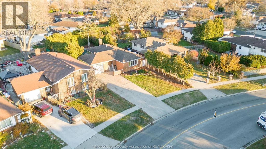 9223 Esplanade Drive, Windsor, Ontario  N8R 1J2 - Photo 45 - 25028858