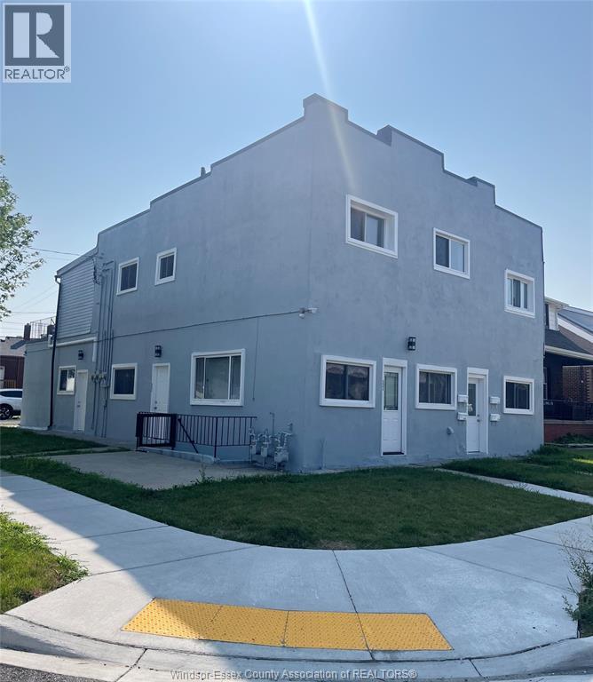 MLS# 25029184: 900 ELSMERE Unit# 902, Windsor, Canada