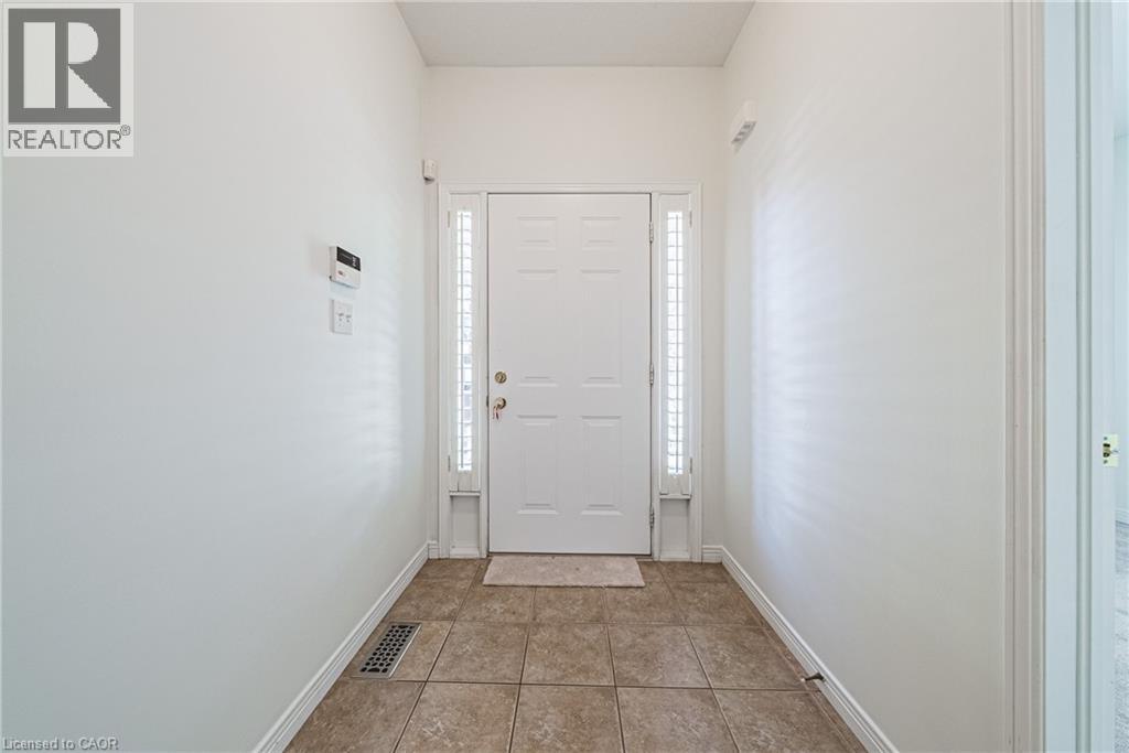 163 Livingston Avenue Unit# 3, Grimsby, Ontario  L3M 5S8 - Photo 4 - 40789436