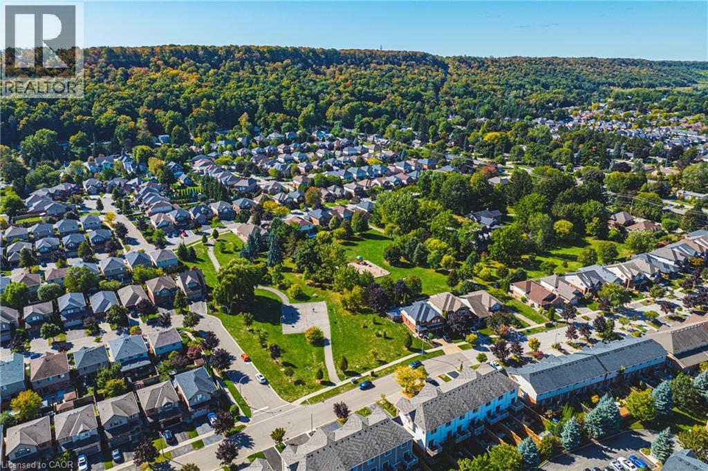 163 Livingston Avenue Unit# 3, Grimsby, Ontario  L3M 5S8 - Photo 39 - 40789436