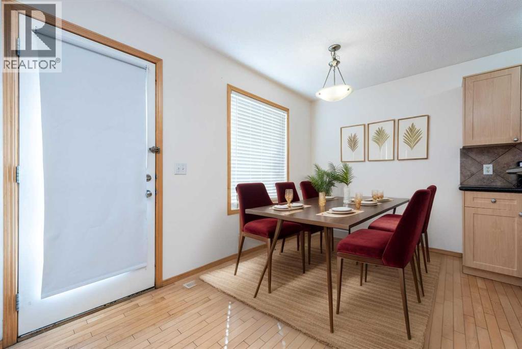 17 Royal Birkdale Crescent Nw, Calgary, Alberta  T3G 5R4 - Photo 8 - A2261089