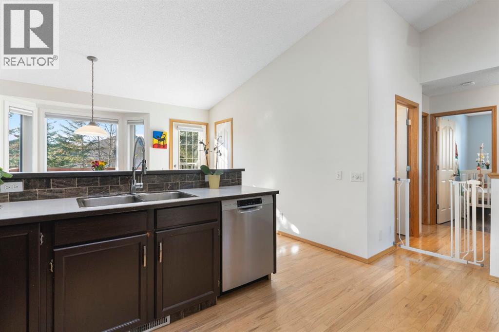 179 Quigley Drive, Cochrane, Alberta  T4C 1R4 - Photo 9 - A2269180