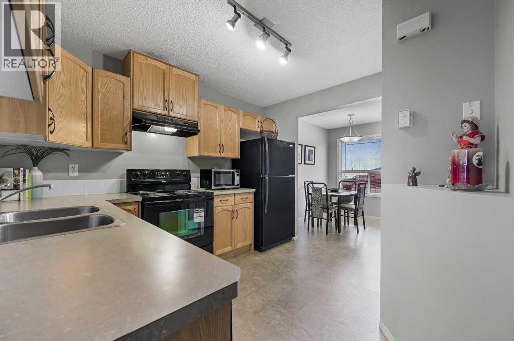165 Saddlebrook Point Ne, Calgary, Alberta  T3J 0G3 - Photo 7 - A2270053