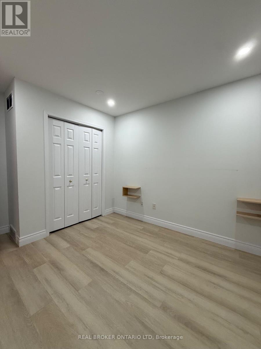 33 - 10 Chalkstone Drive, London South, Ontario  N6E 3Z9 - Photo 11 - X12560026