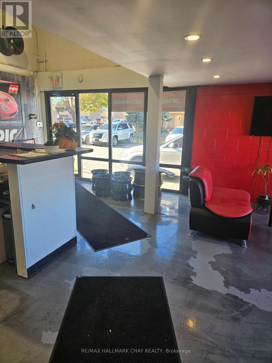 3&4 - 25 Hart Drive, Barrie, Ontario  L4N 5R8 - Photo 4 - S12533796