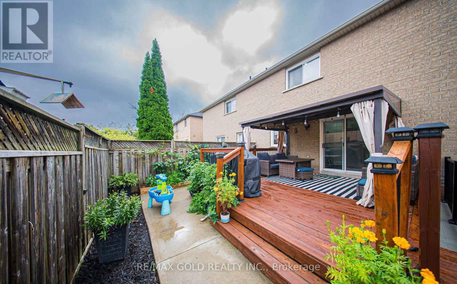 11 Flatlands Way, Brampton, Ontario  L6R 2B5 - Photo 29 - W12559498