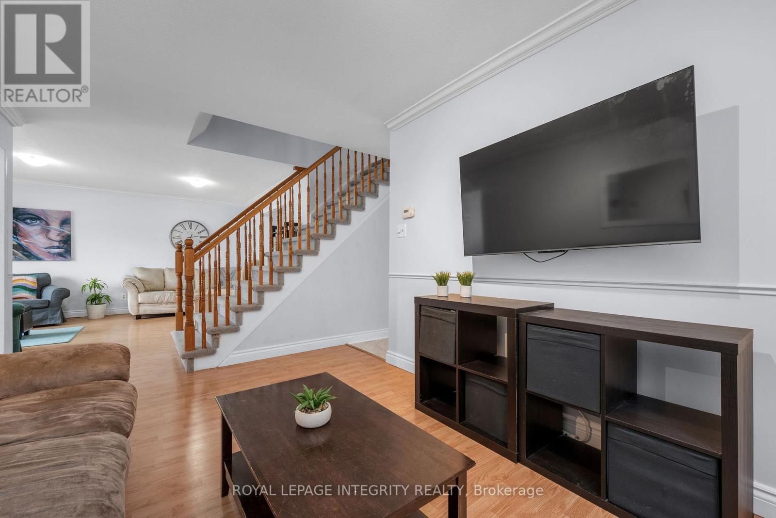 268 Mceachern Crescent, Ottawa, Ontario  K1E 3K5 - Photo 11 - X12559958