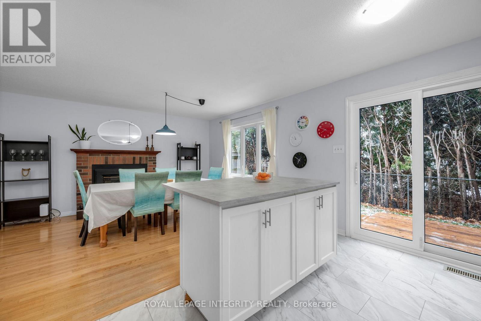 268 Mceachern Crescent, Ottawa, Ontario  K1E 3K5 - Photo 16 - X12559958