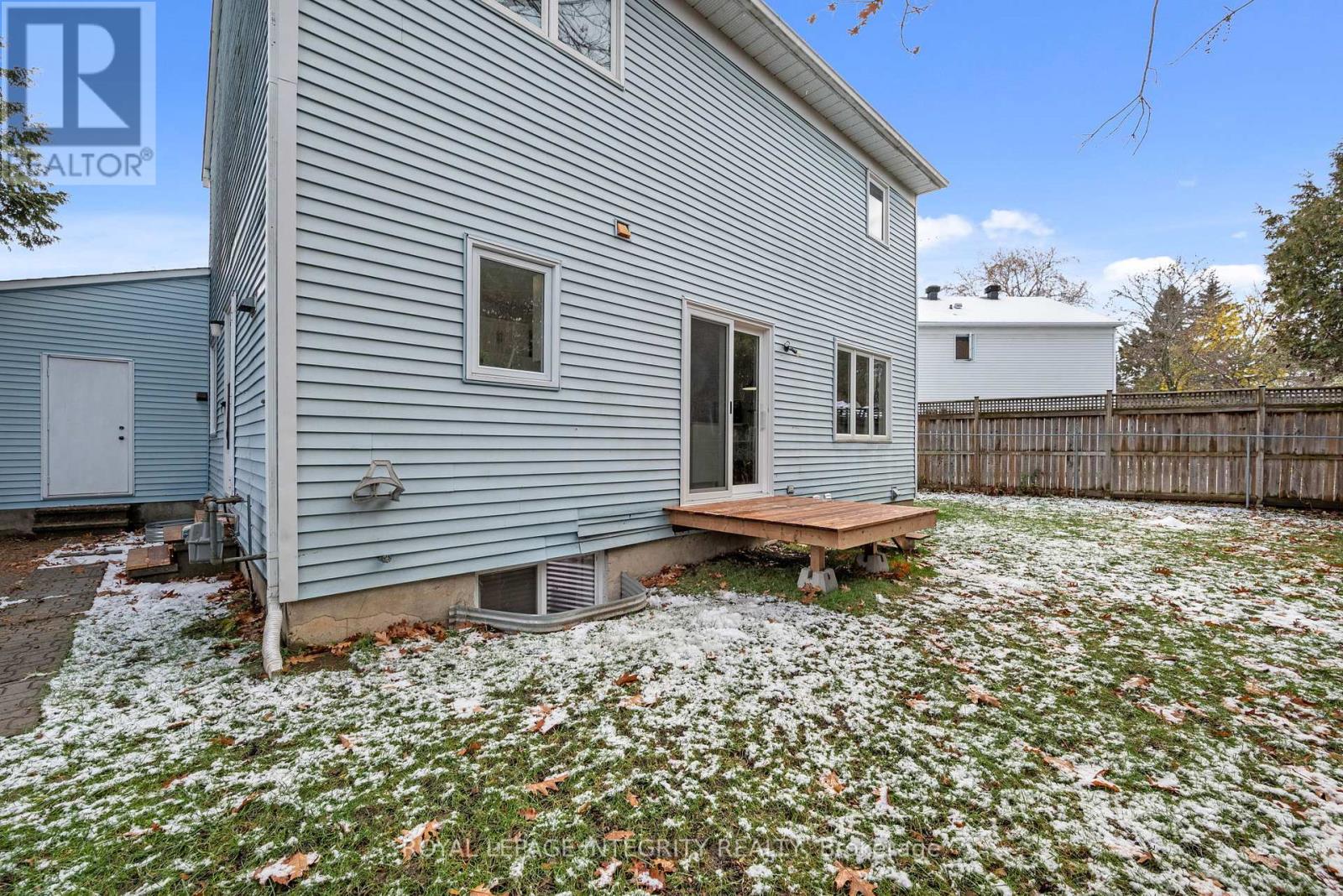 268 Mceachern Crescent, Ottawa, Ontario  K1E 3K5 - Photo 42 - X12559958